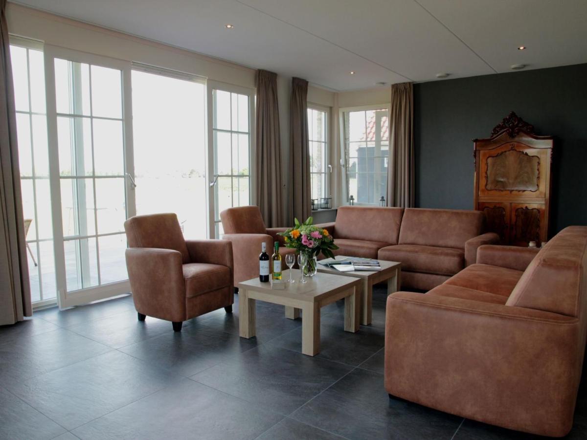 Beautiful And Spacious Villa With A Panoramic View Near The Beach Of 카잔바드 외부 사진