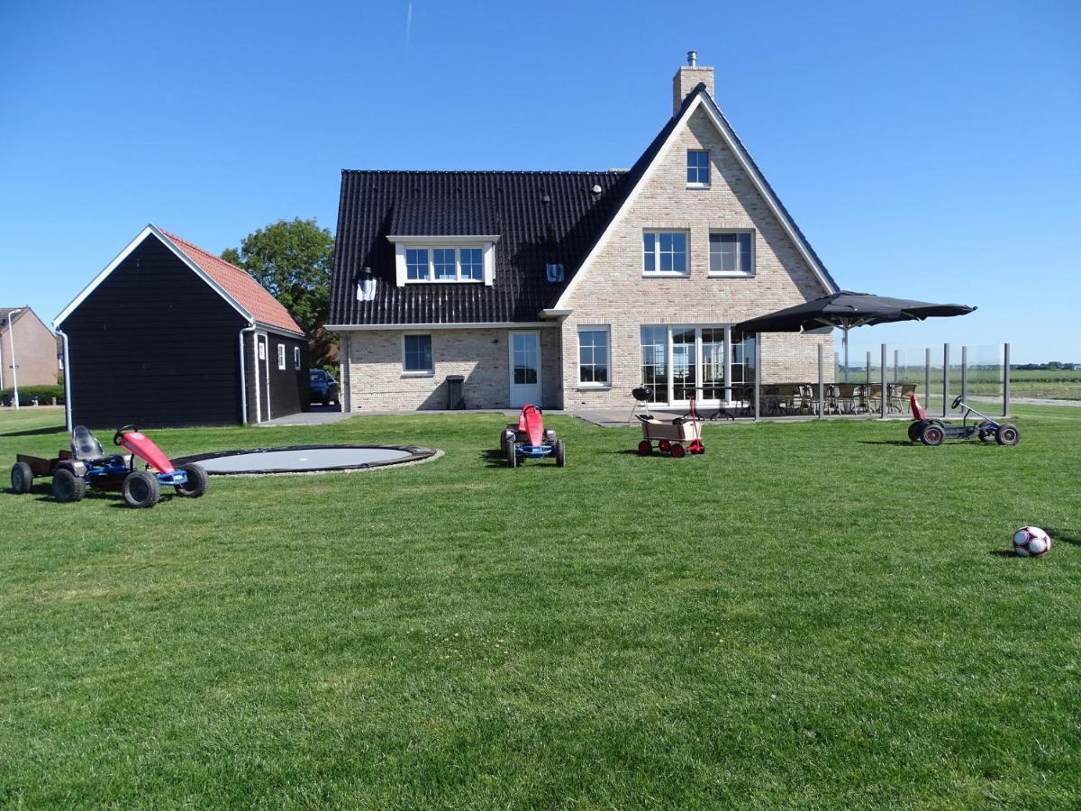 Beautiful And Spacious Villa With A Panoramic View Near The Beach Of 카잔바드 외부 사진